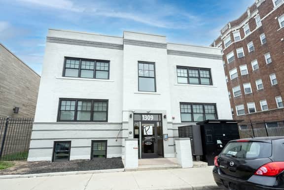 Modern Indy Studio Near Downtown & Mass Ave 
