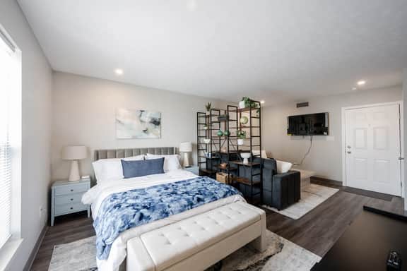 Located in the heart of Indianapolis Medical Corridor!